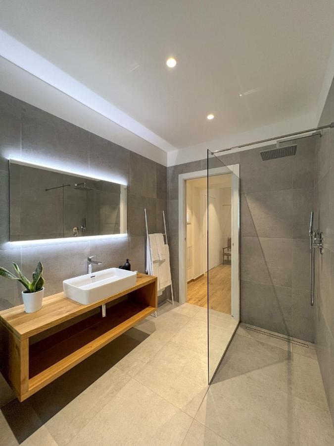 Sant'Antoni Apartments เทนโน ภายนอก รูปภาพ